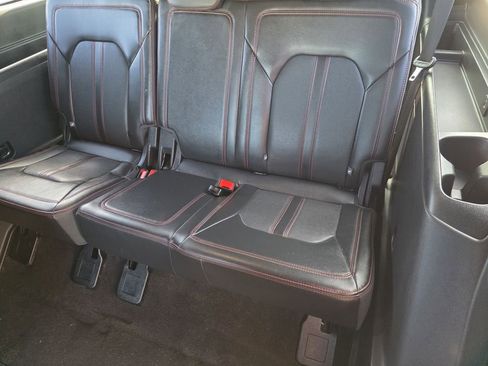 Used 2022 Ford Expedition Max Limited image 22