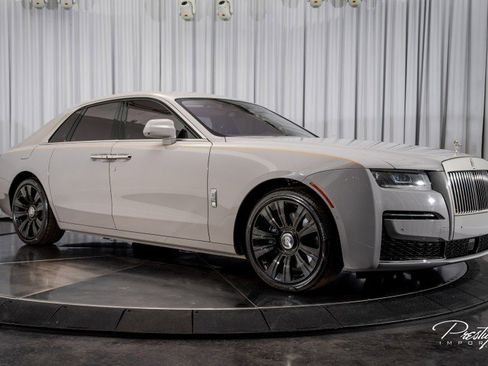 Used 2021 Rolls-Royce Ghost image 17