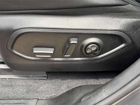 Used 2023 Jeep Grand Cherokee Altitude AWD/4WD image 14