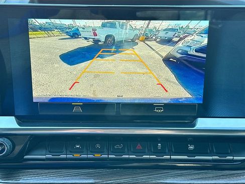 Used 2023 Chevrolet Silverado 1500 RST w/ Protection Package image 13