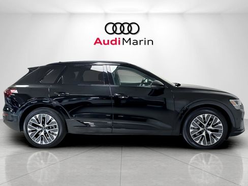 Used 2024 Audi Q8 e-tron Prestige w/ Prestige Package image 6