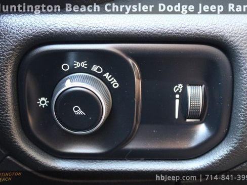 Used 2024 RAM 1500 Laramie image 19