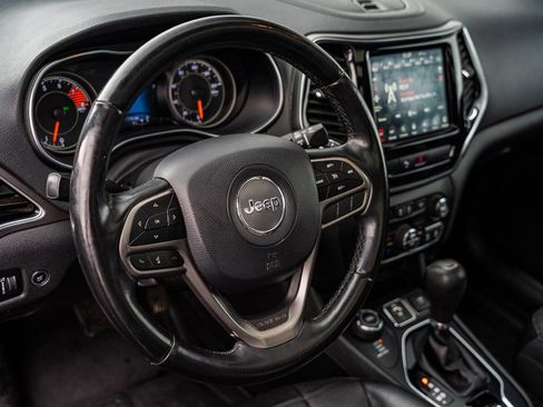 Used 2019 Jeep Cherokee Limited AWD/4WD image 27
