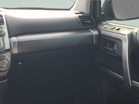 Used 2018 Toyota 4Runner SR5 image 26