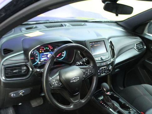 Used 2022 Chevrolet Equinox RS w/ LPO, Floor Liner Package FWD image 14