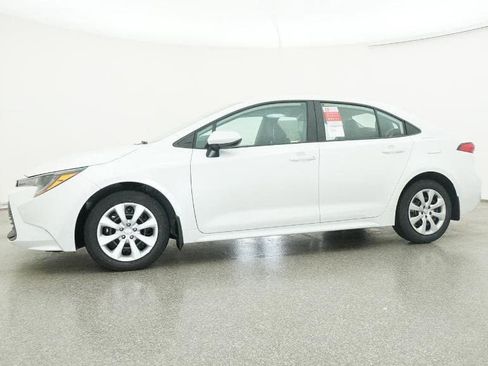 New 2026 Toyota Corolla LE image 18