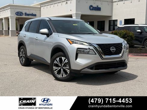 Used 2023 Nissan Rogue SV FWD image 1