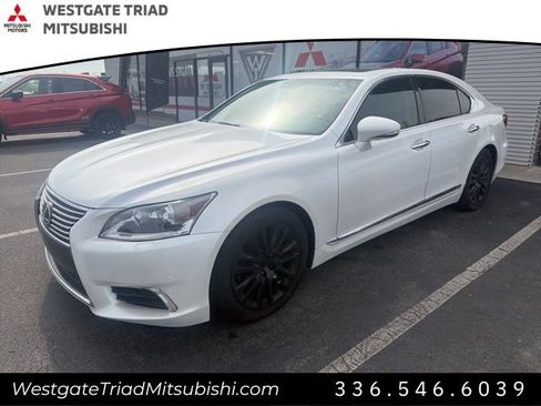 Used 2017 Lexus LS 460 w/ Comfort Package image 4