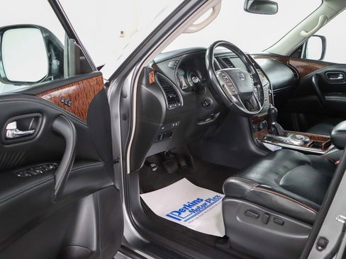 Used 2020 Nissan Armada SL w/ Premium Package image 3