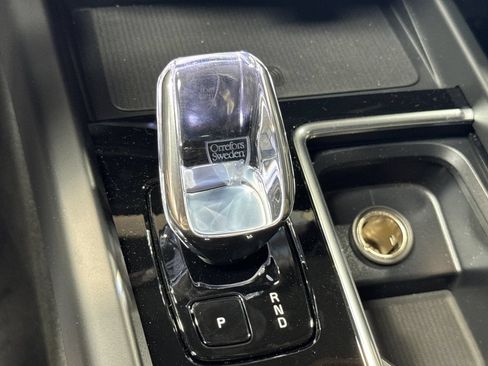 Used 2024 Volvo XC90 T8 Ultimate AWD/4WD image 25