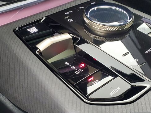 New 2025 BMW X3 xDrive30i w/ Premium Package image 23