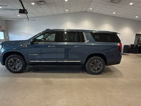 New 2026 GMC Yukon XL Elevation image 4