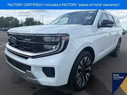 Used 2025 Ford Expedition Max Platinum w/ Driver's Package AWD/4WD image 2