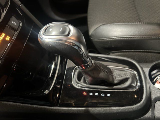 Used 2020 Buick Encore Preferred FWD image 14