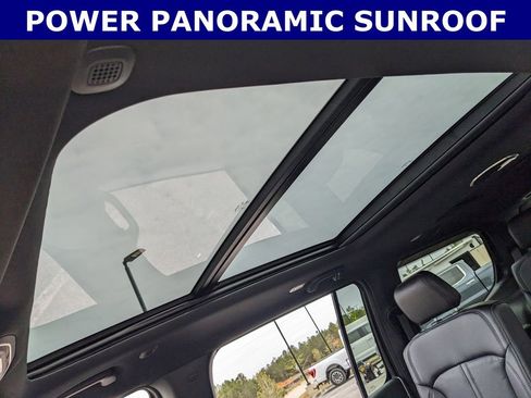 New 2026 Jeep Grand Wagoneer 4WD w/ Premium Group I image 2