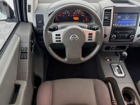 Used 2020 Nissan Frontier S image 16