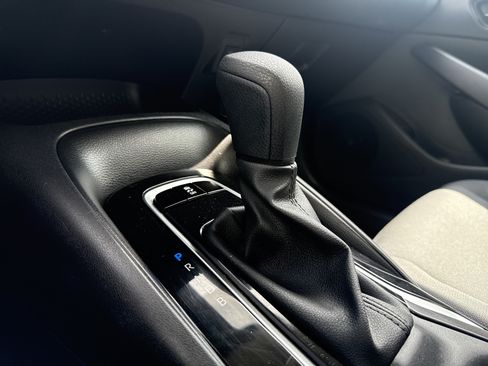 Used 2025 Toyota Corolla LE FWD image 24