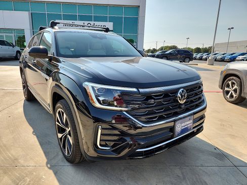 New 2026 Volkswagen Atlas Cross Sport SEL Premium R-Line image 1