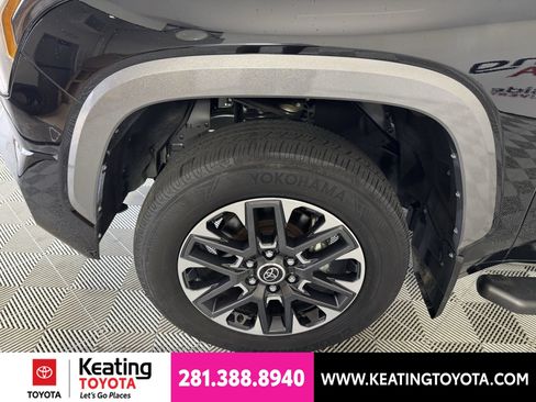 Used 2024 Toyota Tundra Limited w/ Power Package AWD/4WD image 31