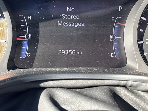 Used 2025 Jeep Compass Trailhawk AWD/4WD image 21