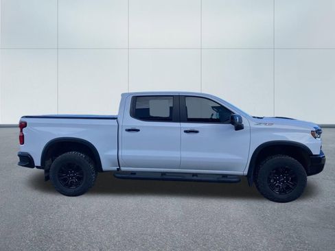 Used 2024 Chevrolet Silverado 1500 ZR2 w/ Technology Package image 2