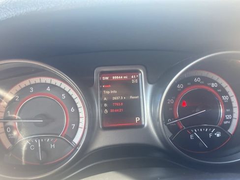 Used 2017 Dodge Journey Crossroad FWD image 12