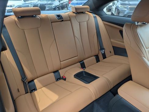 Used 2025 BMW 230i Coupe w/ Convenience Package RWD image 27