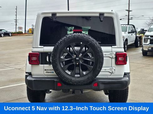 Used 2025 Jeep Wrangler Unlimited Sahara image 6
