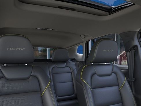 New 2026 Chevrolet Trax ACTIV w/ Sunroof Package FWD image 24