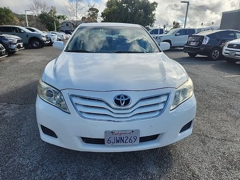 Used 2010 Toyota Camry image 8