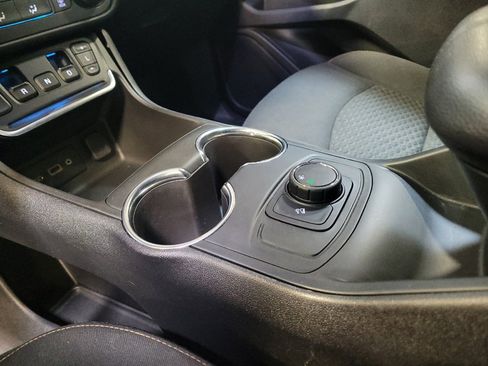 Used 2018 GMC Terrain SLE FWD image 26