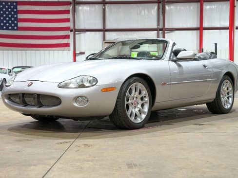 Used 2001 Jaguar XK8 Convertible RWD image 1