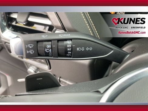 New 2026 GMC Yukon XL Elevation image 30