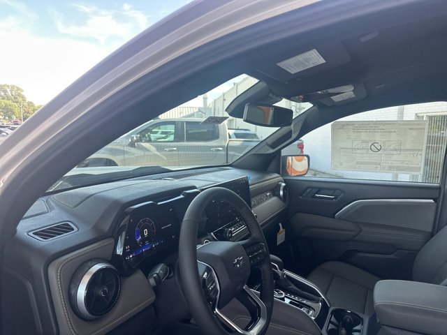 New 2026 Chevrolet Colorado ZR2 w/ Technology Package AWD/4WD image 11