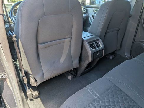 Used 2019 Chevrolet Blazer LT FWD image 17