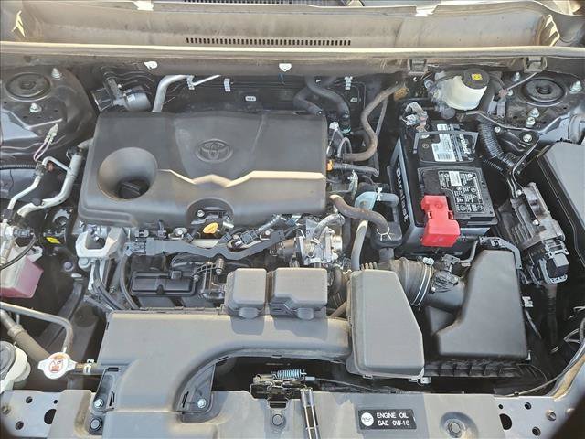 Used 2022 Toyota RAV4 XLE AWD/4WD image 28