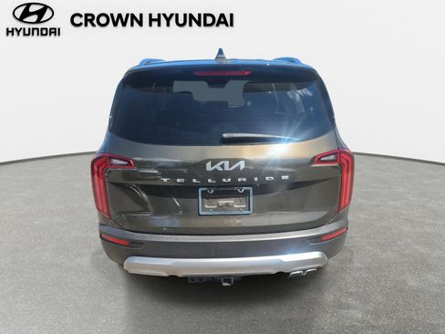 Used 2022 Kia Telluride EX w/ EX Premium Package image 6