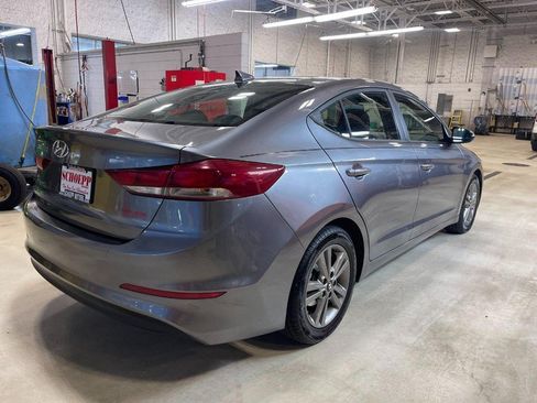 Used 2018 Hyundai Elantra SEL FWD image 3