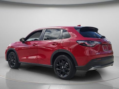Used 2025 Honda HR-V Sport image 8