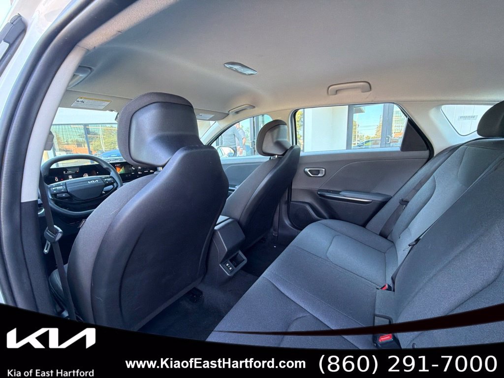 Used 2025 Kia K4 FWD image 19
