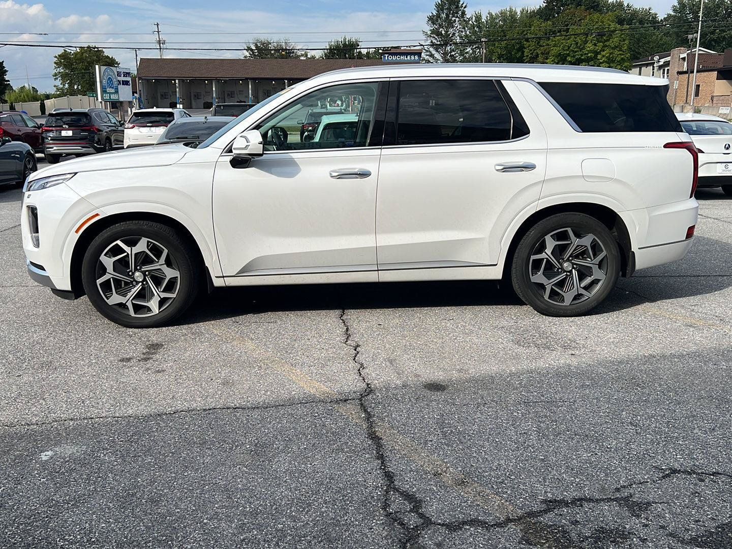 Used 2022 Hyundai Palisade Calligraphy AWD/4WD image 2