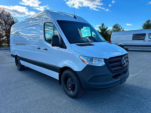 Used 2026 Mercedes-Benz Sprinter 2500 image 1