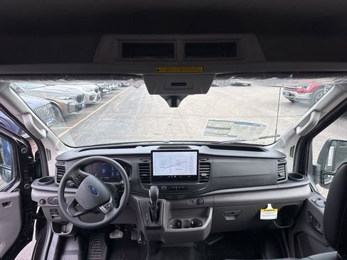 New 2026 Ford Transit 250 148 Medium Roof image 18