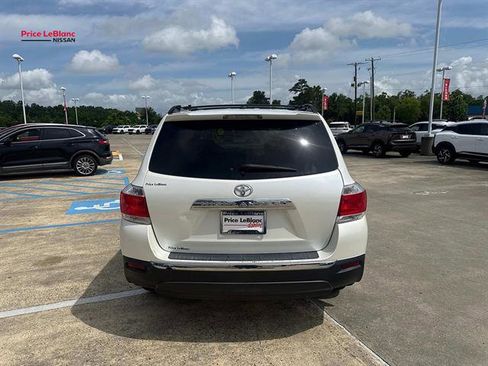 Used 2013 Toyota Highlander Limited FWD image 6
