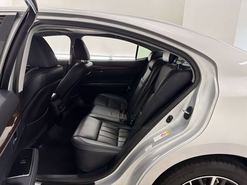 Used 2017 Lexus ES 350 w/ Luxury Package FWD image 26