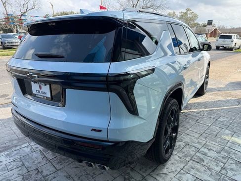 New 2026 Chevrolet Traverse RS w/ LPO, Floor Liner Package image 3