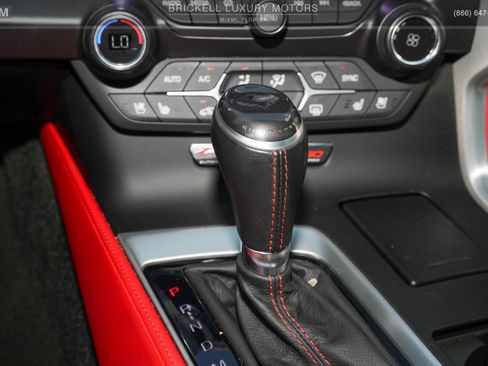 Used 2019 Chevrolet Corvette Z06 RWD image 15