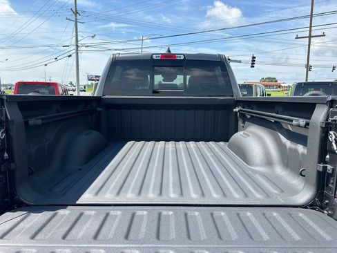 Used 2021 RAM 1500 Laramie AWD/4WD image 10