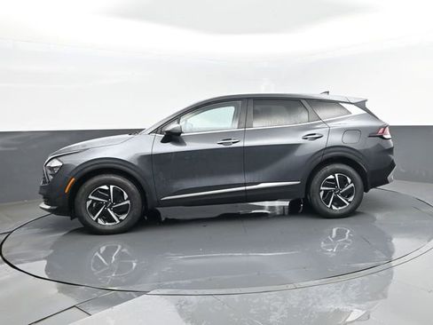 Used 2023 Kia Sportage LX AWD/4WD image 5