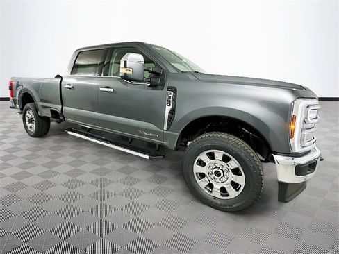 New 2026 Ford F350 Lariat w/ Lariat Premium Package image 3